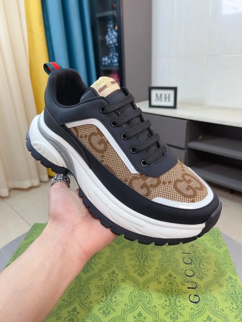 Men's shoes 💰458🌹🌹[GUCCI] Gucci's new lace-up casual men's shoes are on the market first, and the materials and workmanship are superior to all versions on the market. The highest quality shipped first-layer cowhide with imported original perforated materials➕Genuine leather lining, privately molded soft outsole, high foot comfort, imported special materials highlight the brand's unique charm, high-end customization 38-44